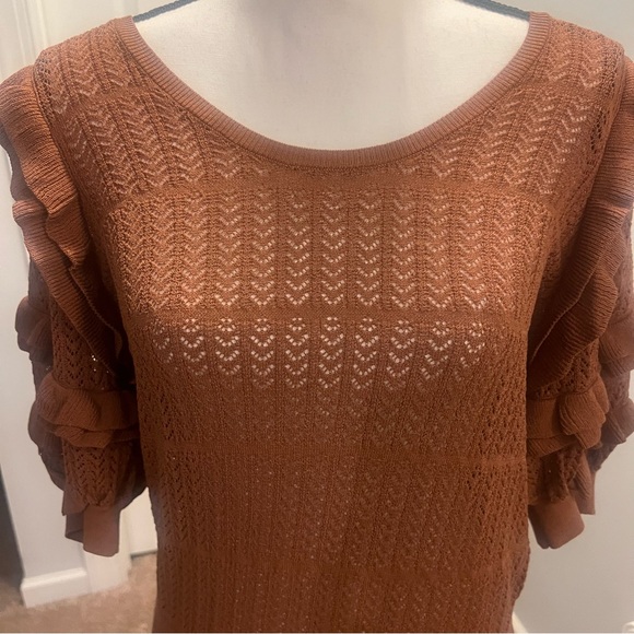 Short statements, sleeve sweater top - Express size small. Brown rustic color. - Picture 4 of 4